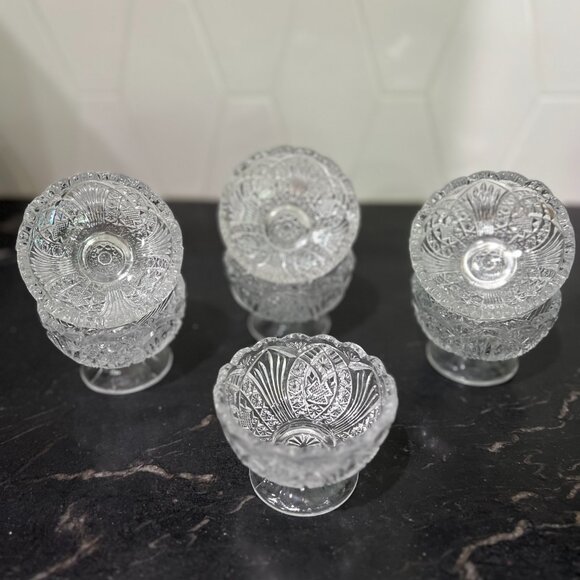 Madora glass bowls - Starburst Sawtooth RIm Small Footed Compote/Dessert… - Picture 2 of 13
